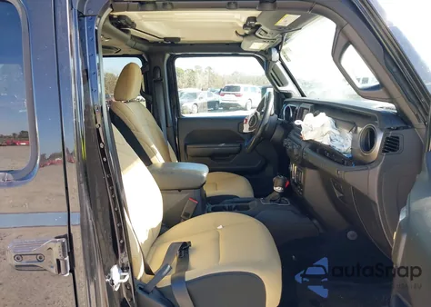 2022 Jeep Wrangler Unlimited Sport S 4X4 z USA, uszkodzony, nr VIN 1C4HJXDM3NW277414